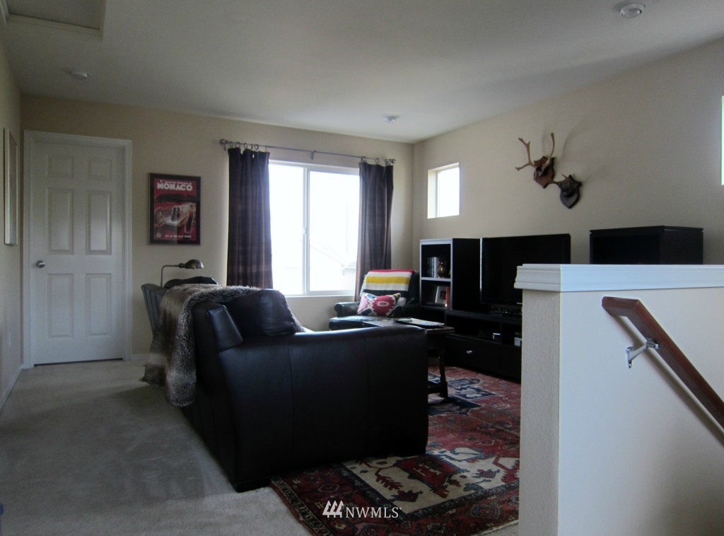 4006 153rd Place Southeast Bothell, WA 98012 - Photo 6 of 13