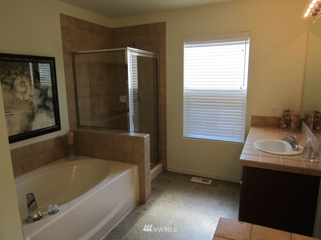 4006 153rd Place Southeast Bothell, WA 98012 - Photo 8 of 13