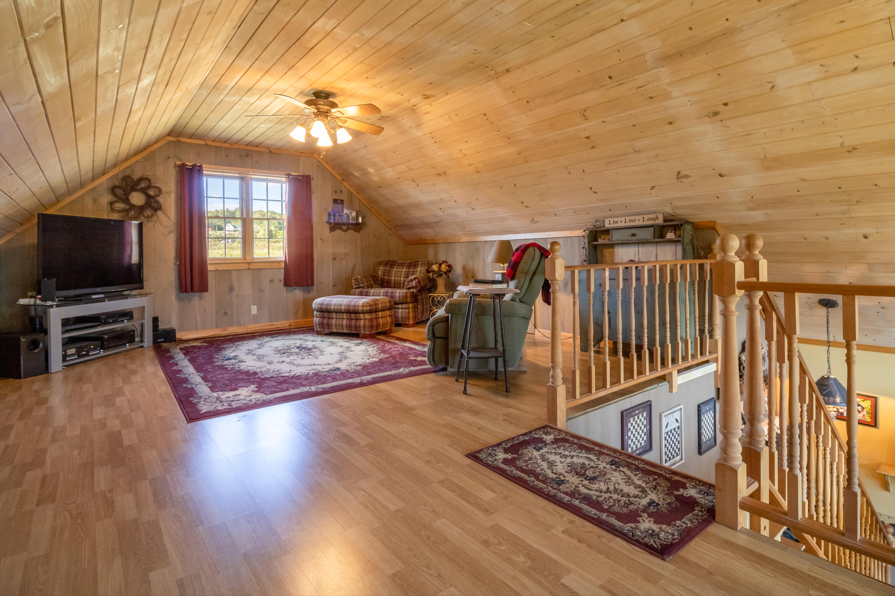 210 Hatch Road Prospect, ME 04981 - Photo 14 of 33 210 Hatch Road Interior-10