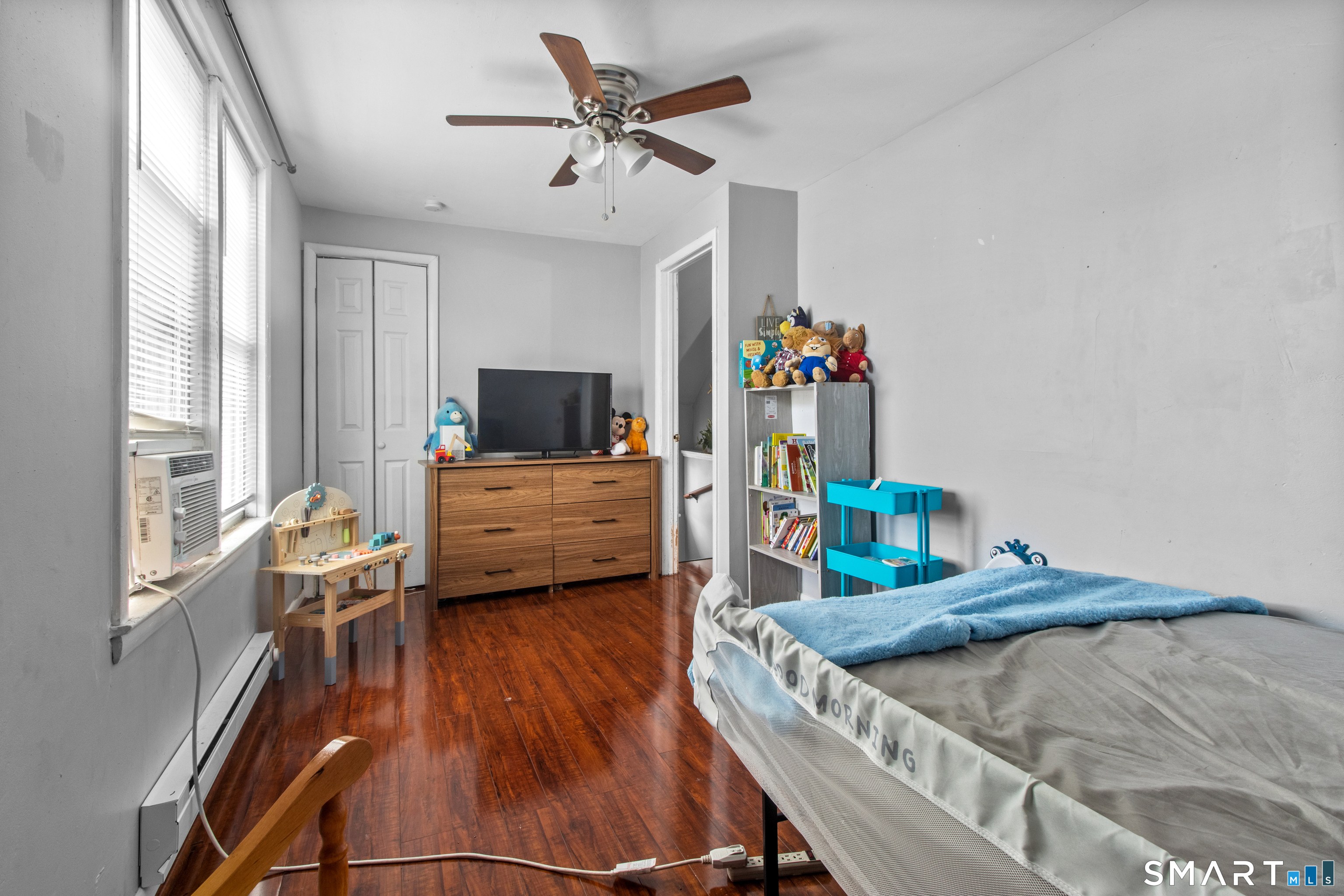 182 Deforest Avenue Bridgeport, CT 06607 - Photo 19 of 28