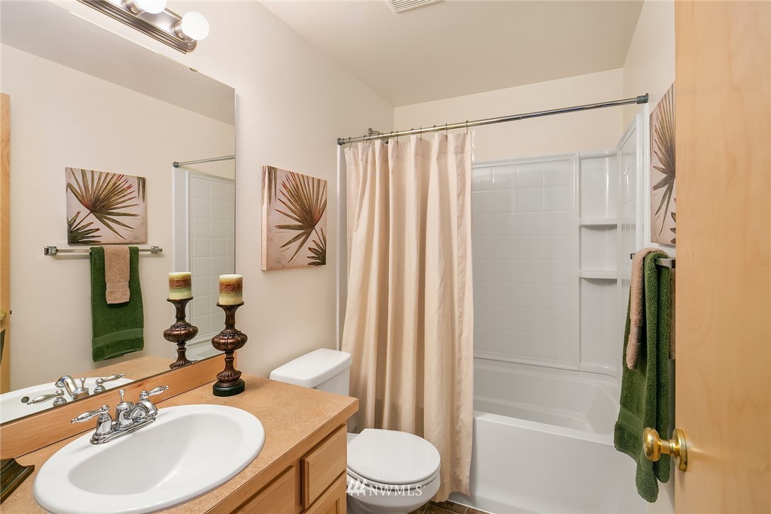 3921 Northeast 9th Place Renton, WA 98056 - Photo 21 of 25