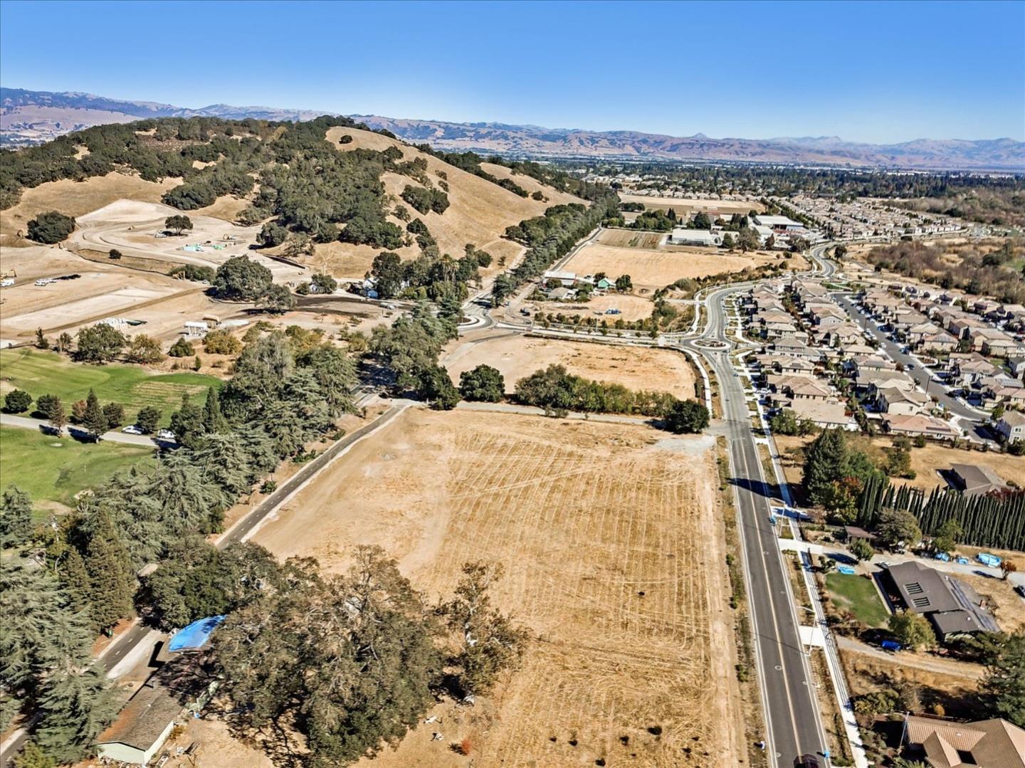 2740 Hecker Pass Road Gilroy, CA 95020 - Photo 12 of 15 view of city