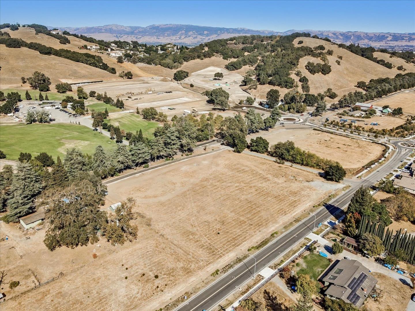 2740 Hecker Pass Road Gilroy, CA 95020 - Photo 14 of 15