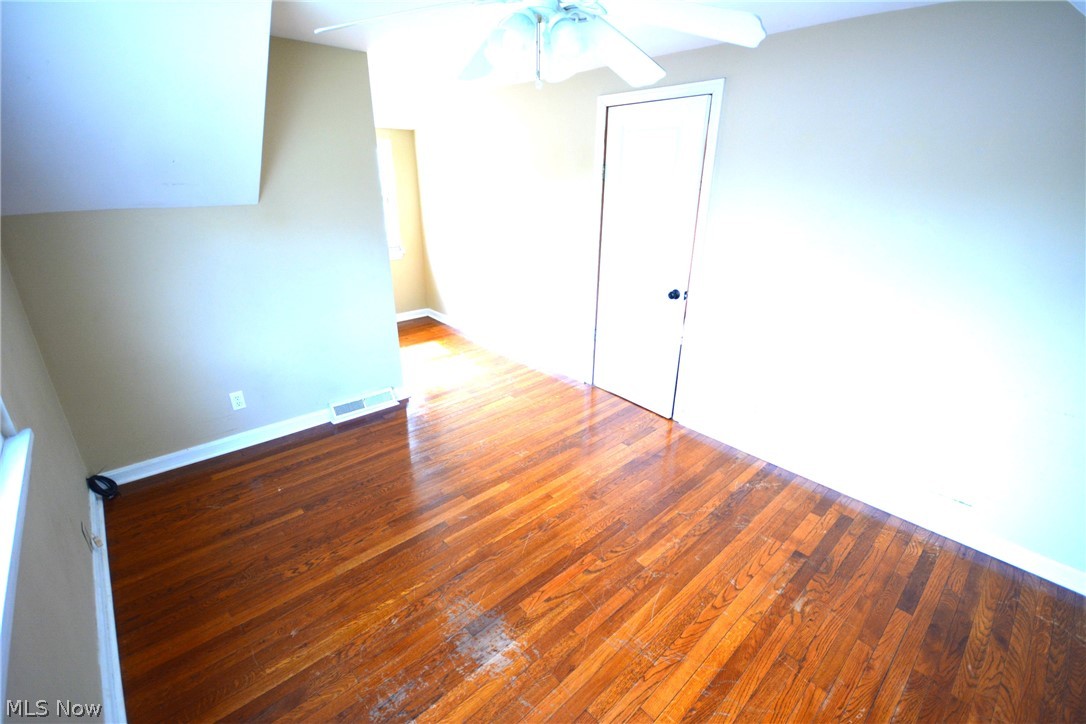 347 Gulf Road Elyria, OH 44035 - Photo 16 of 23