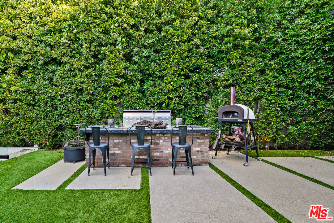 15645 Woodvale Road Encino, CA 91436 - Photo 38 of 39