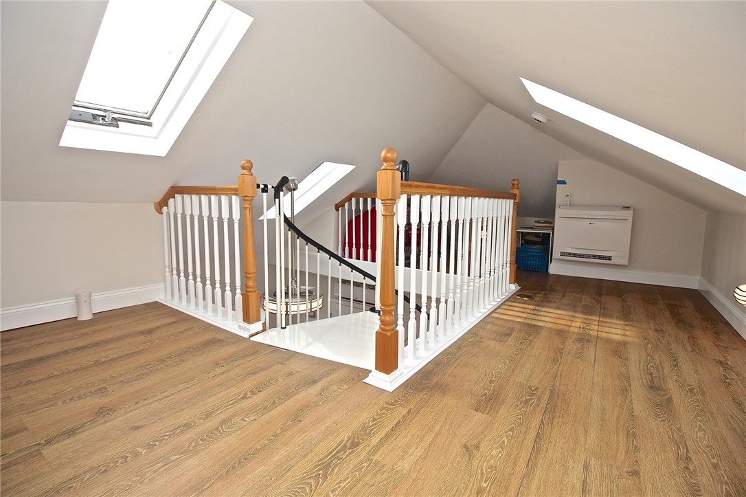 668 Thames Street, Unit 3 Newport, RI 02840 - Photo 36 of 47 Loft Area