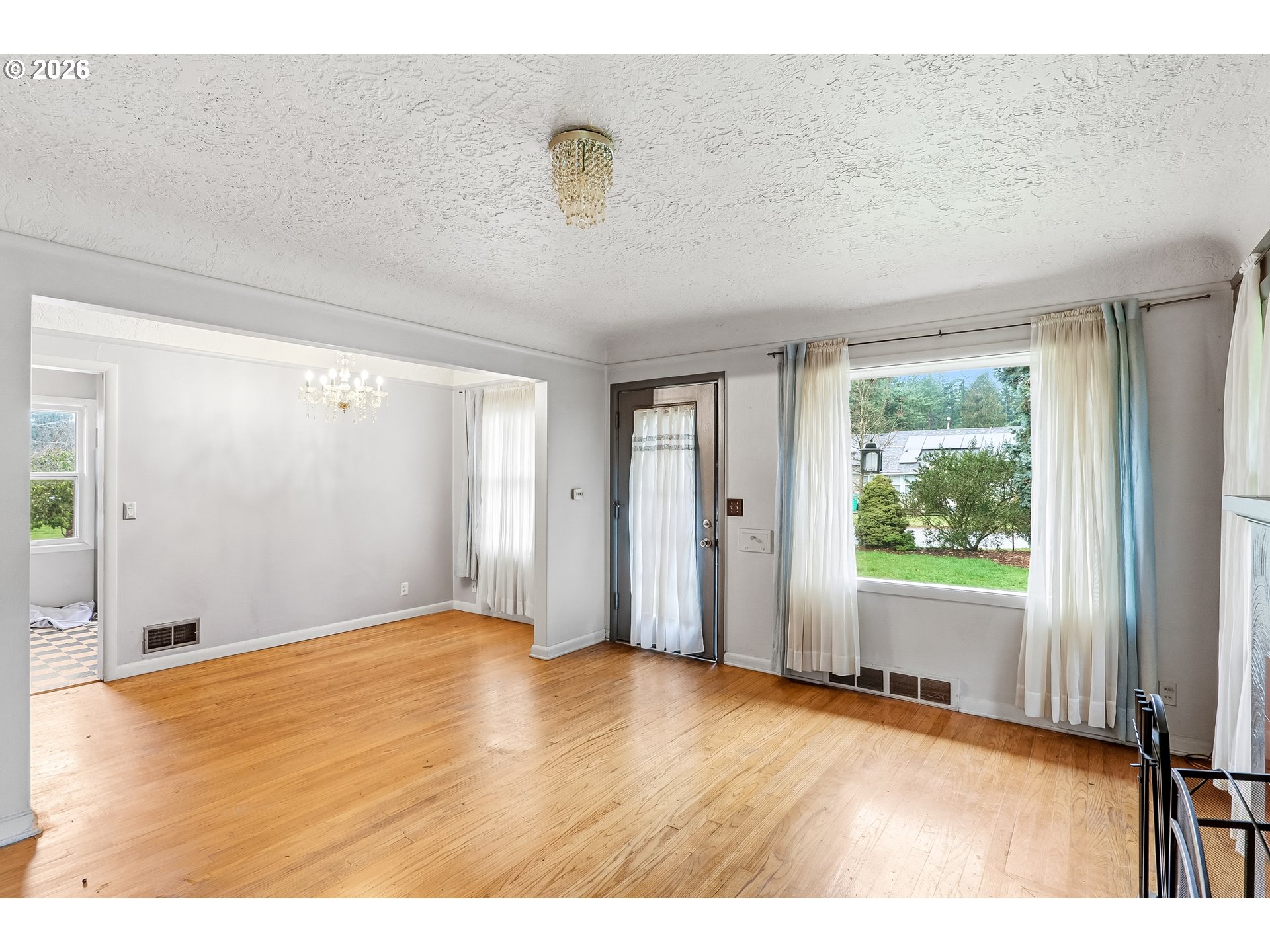 4510 Southeast 128th Avenue Portland, OR 97236 - Photo 6 of 17