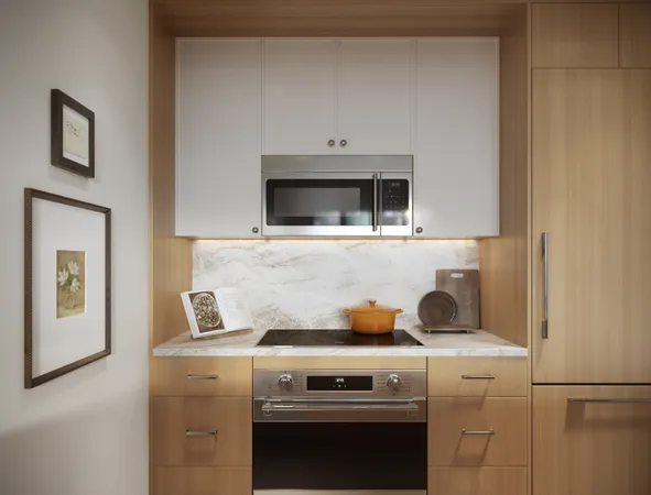 $1,150,000 | 23 Ocean Parkway, Unit 7H | Windsor Terrace