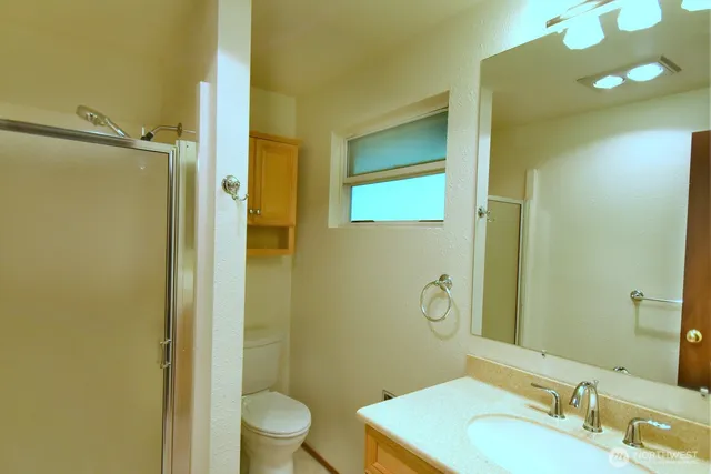 $3,000 | 10942 167th Avenue Northeast, Redmond, WA 98052