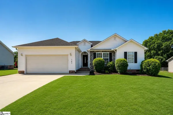 $279,000 | 163 Summer Lady Lane, Boiling Springs, SC 29316
