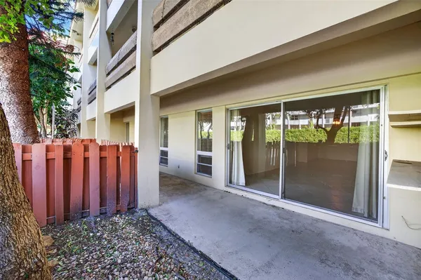 $2,500 | 1700 Southeast 15th Street, Unit 106, Fort Lauderdale, FL 33316