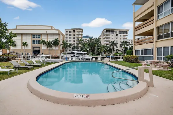 $2,500 | 1700 Southeast 15th Street, Unit 106, Fort Lauderdale, FL 33316
