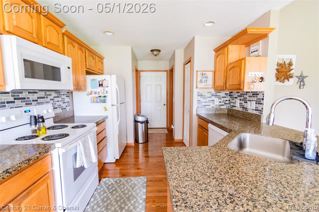 12530 Harris Street Carleton, MI 48117 - Photo 12 of 38