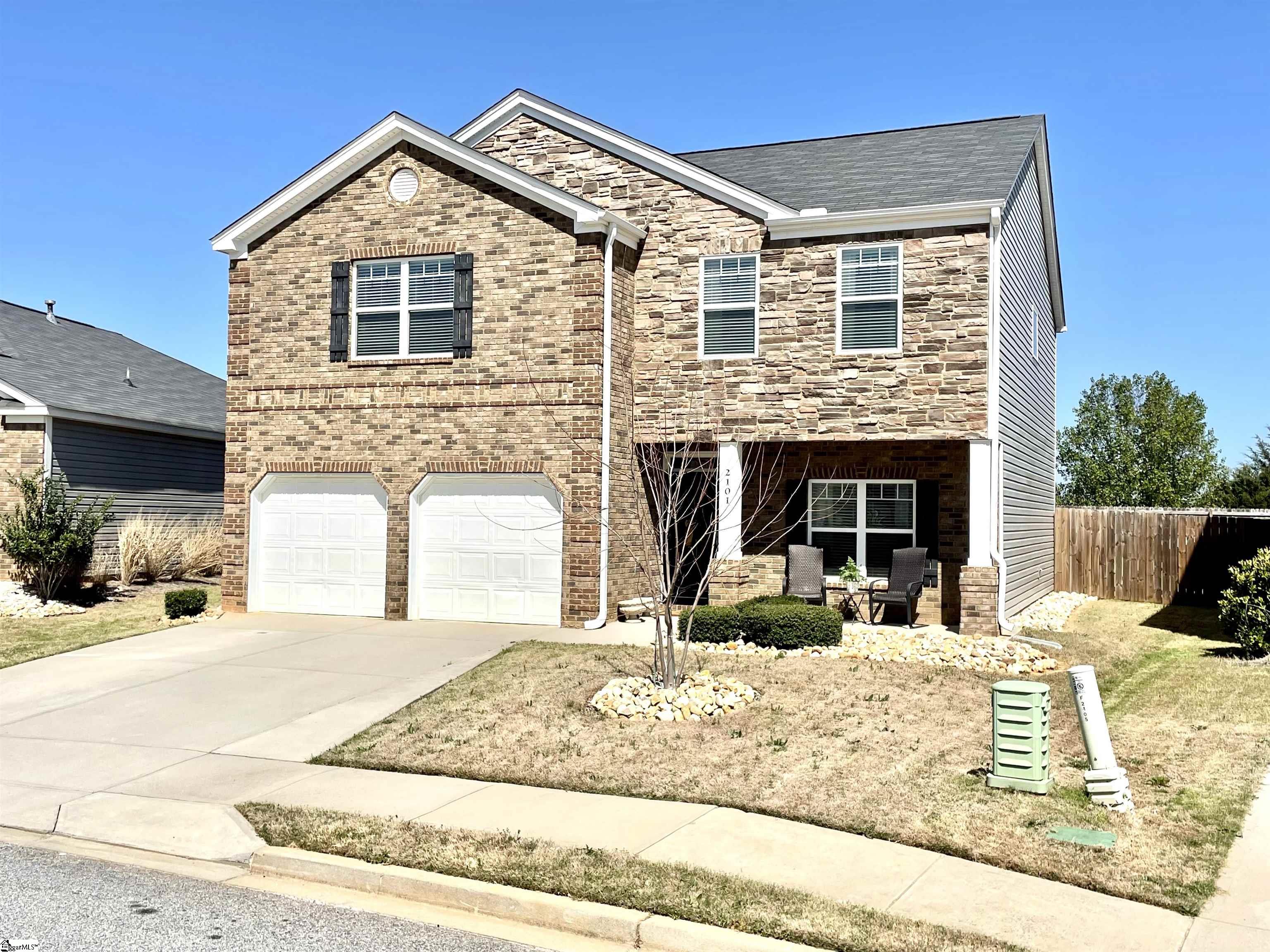 2101 Pomerol Drive Moore, SC 29369 - Photo 2 of 35