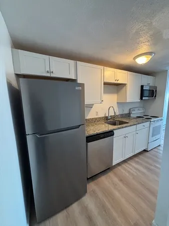 $2,000 | 270 Quarry Street, Unit 59, Quincy, MA 02169