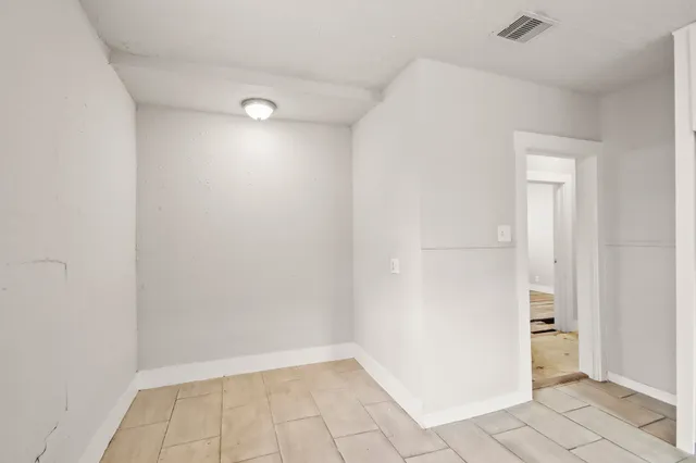 $189,900 | 2729 Jones Street, Houston, TX 77026