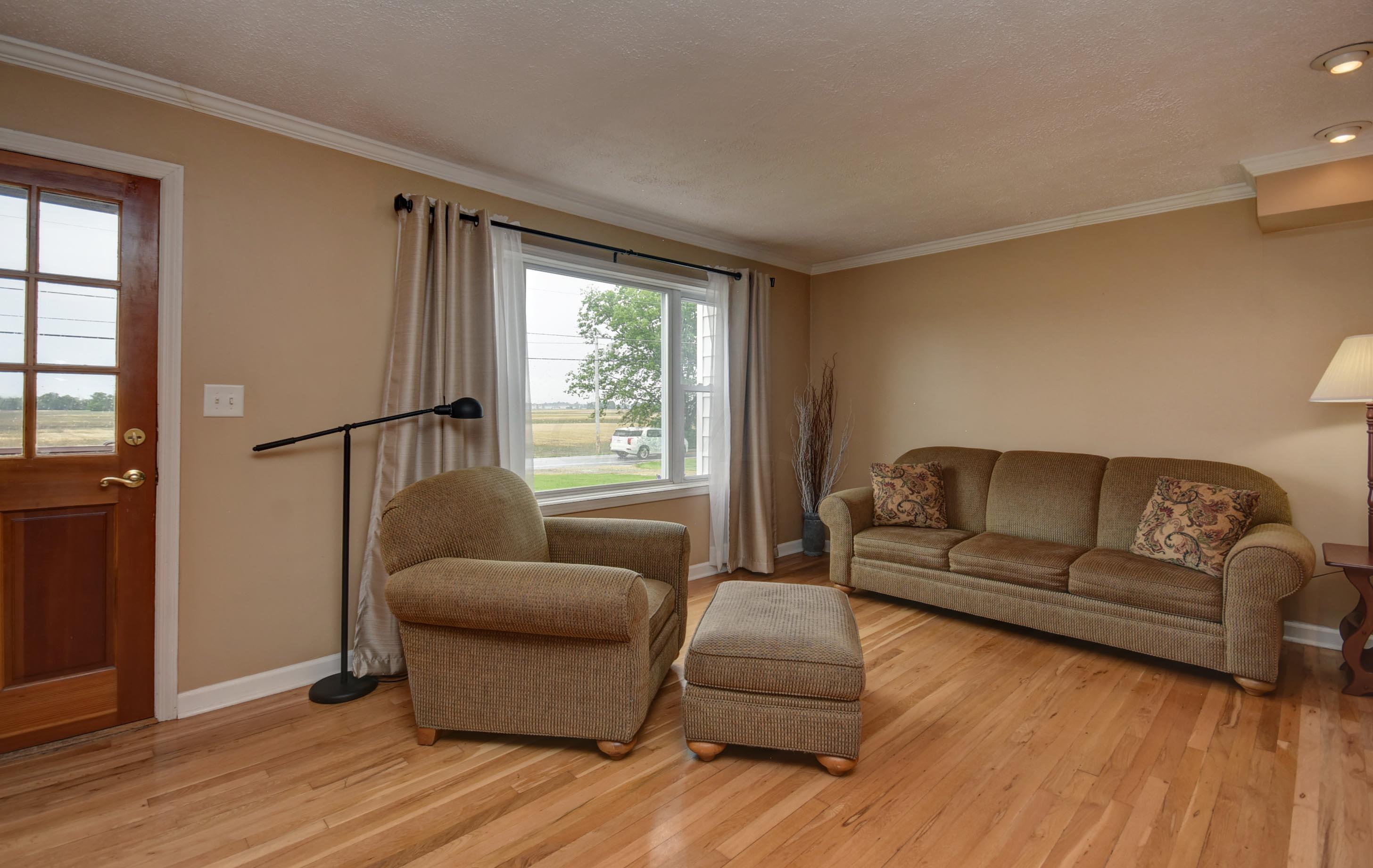 495 Alton Road Galloway, OH 43119 - Photo 4 of 39 Gallery Image 4