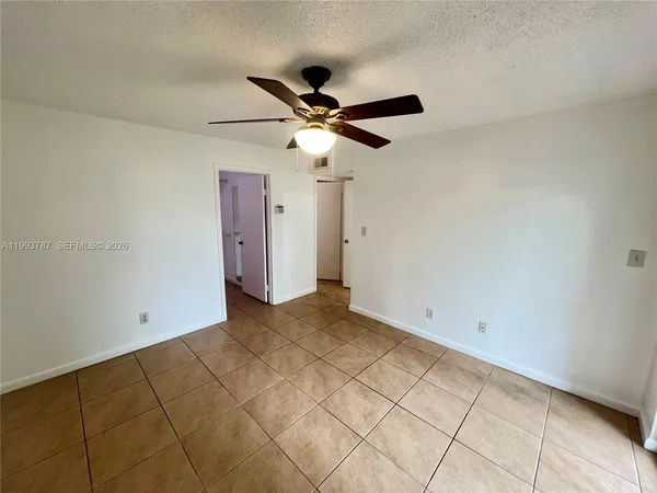 $1,895 | 530 South Park Road, Unit 1511, Hollywood, FL 33021