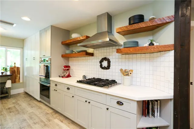 $2,349,000 | 5840 Bur Oaks Lane, Naples, FL 34119