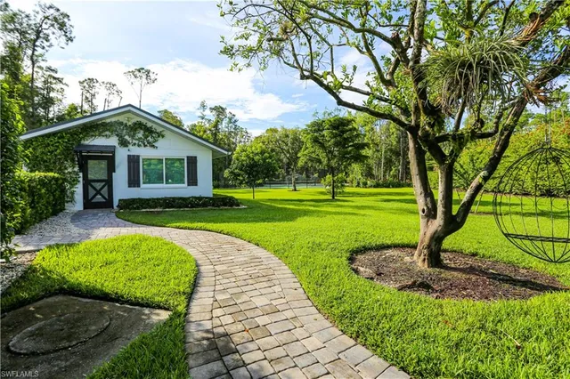 $2,349,000 | 5840 Bur Oaks Lane, Naples, FL 34119