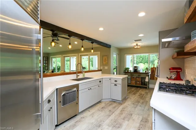 $2,349,000 | 5840 Bur Oaks Lane, Naples, FL 34119