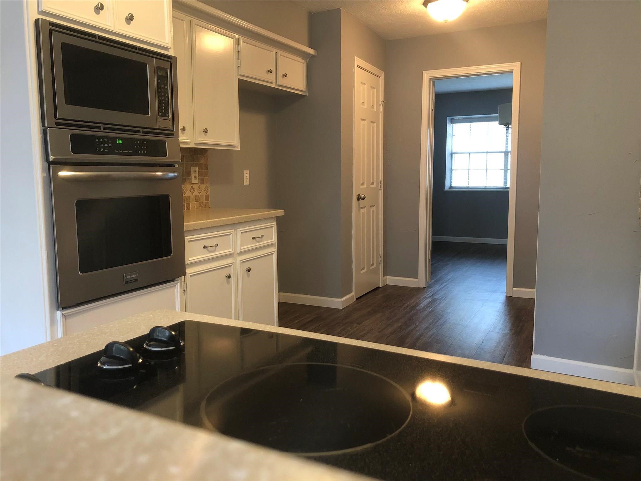 7911 Heathrow Lane Spring, TX 77379 - Photo 3 of 17