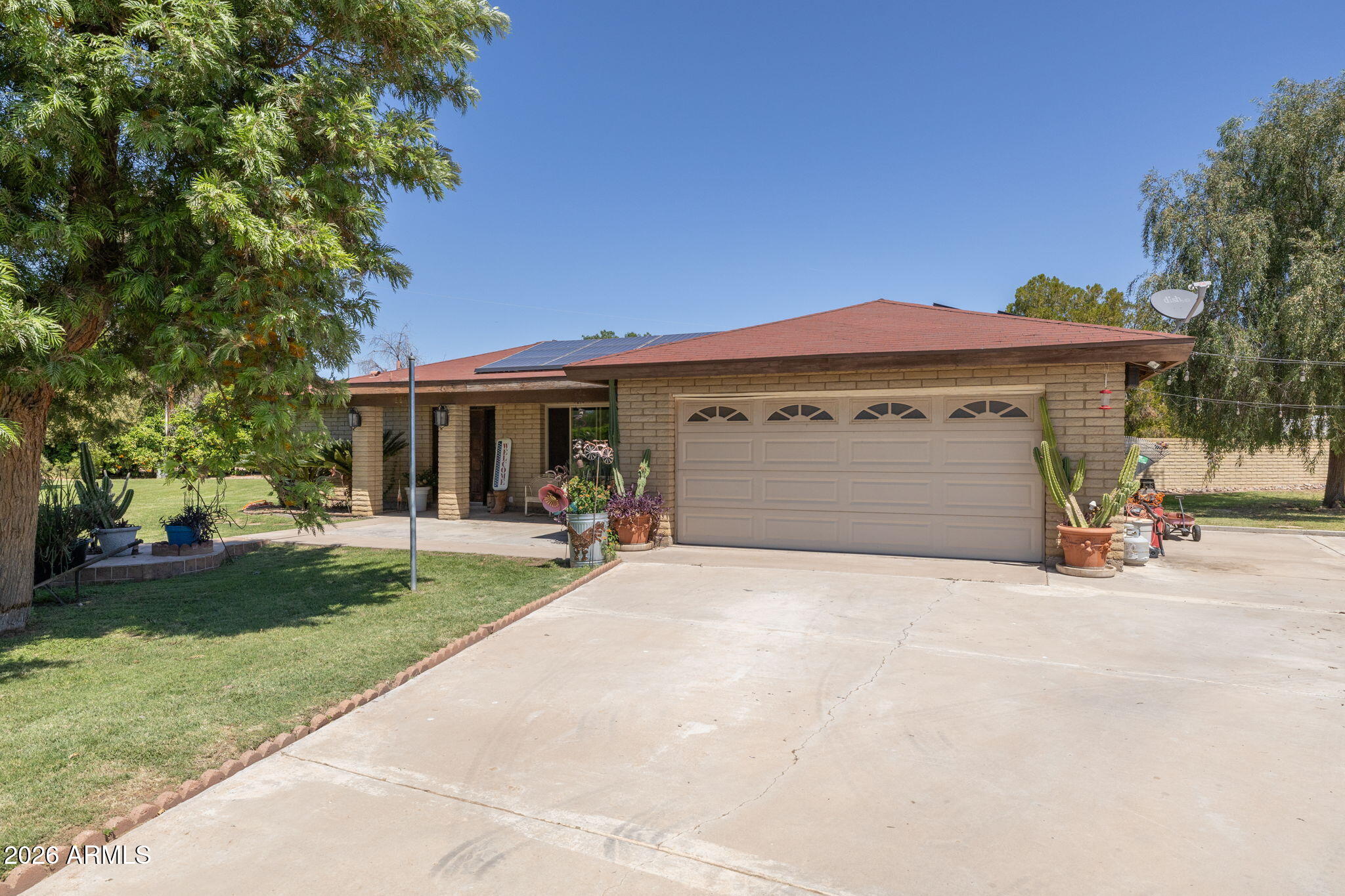 1725 North Lindsay Road Mesa, AZ 85213 - Photo 2 of 74 5-web-or-mls-1725 N. Lindsay Rd-5