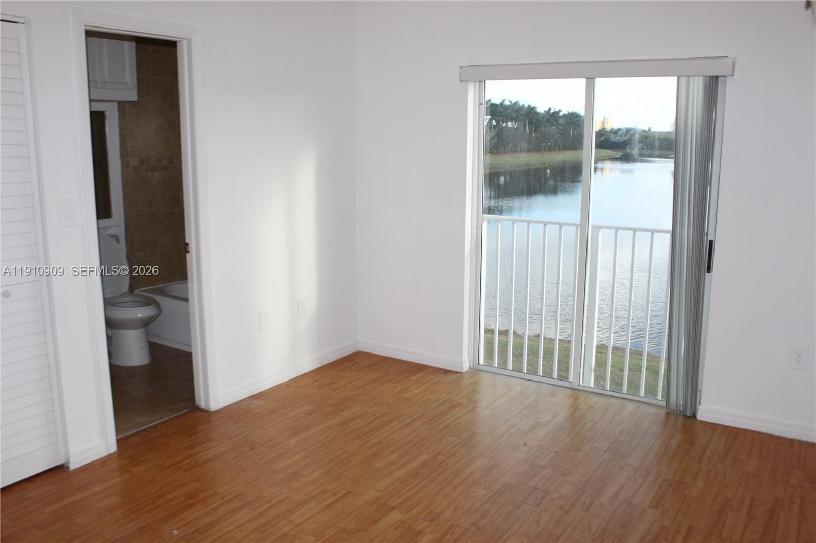 180 Riviera Circle, Unit 305 Weston, FL 33326 - Photo 12 of 24