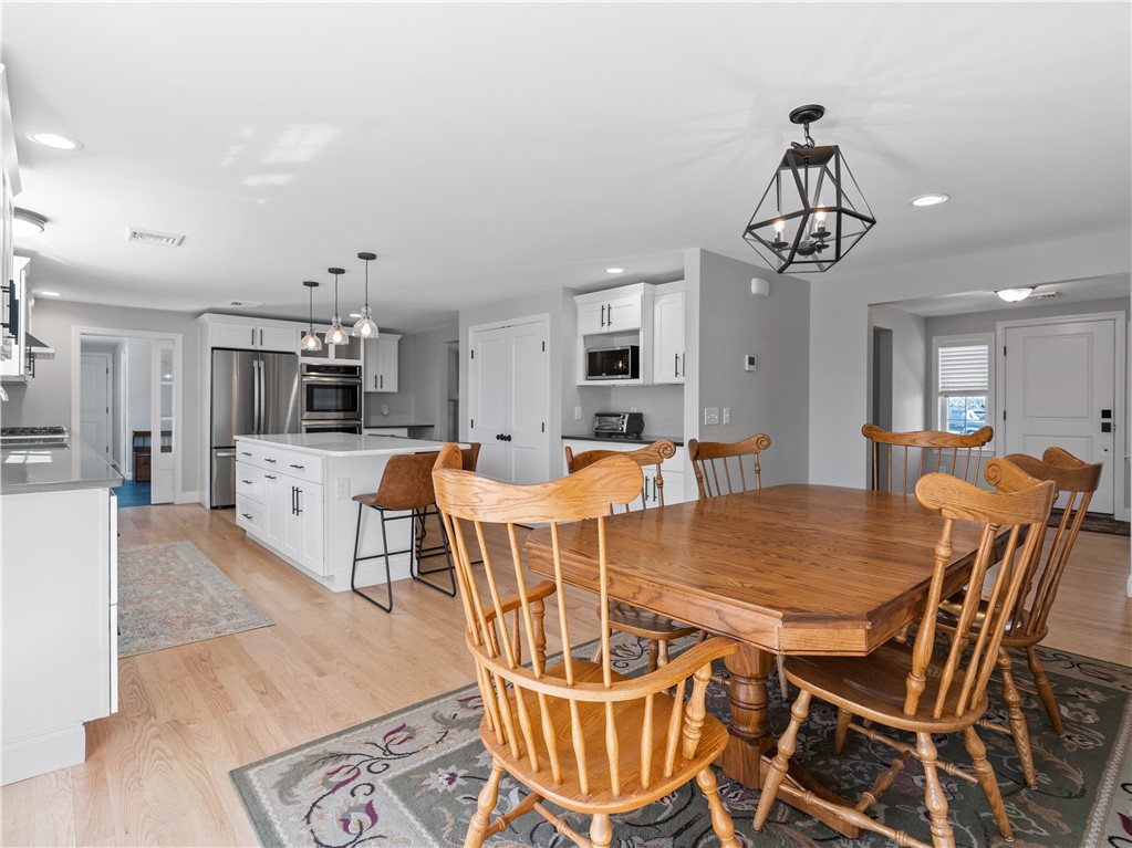 21 Overhill Road Warren, RI 02885 - Photo 11 of 39