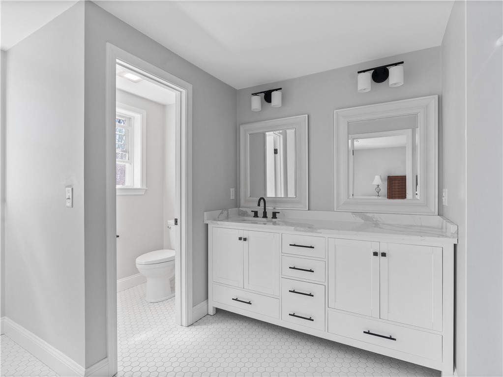 21 Overhill Road Warren, RI 02885 - Photo 18 of 39