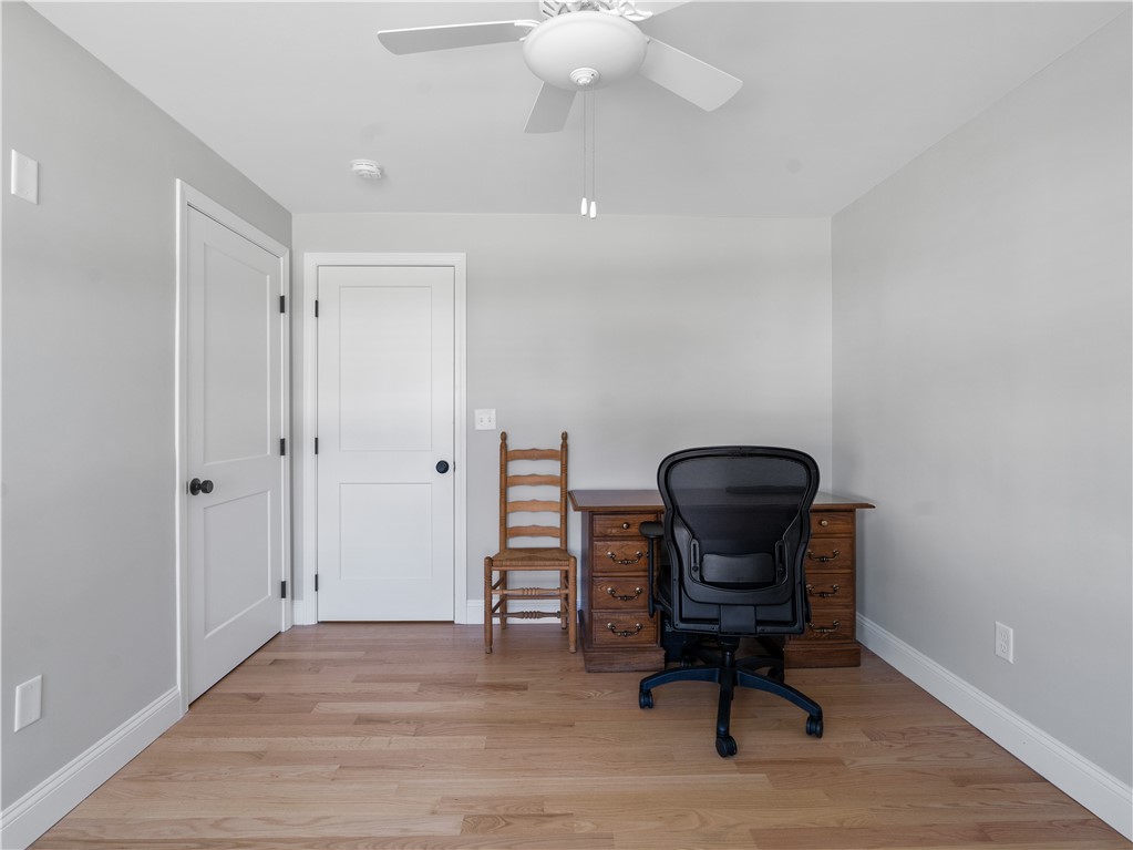 21 Overhill Road Warren, RI 02885 - Photo 24 of 39