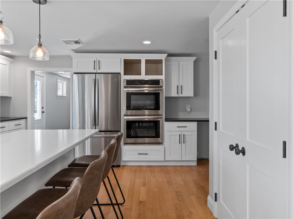 21 Overhill Road Warren, RI 02885 - Photo 8 of 39