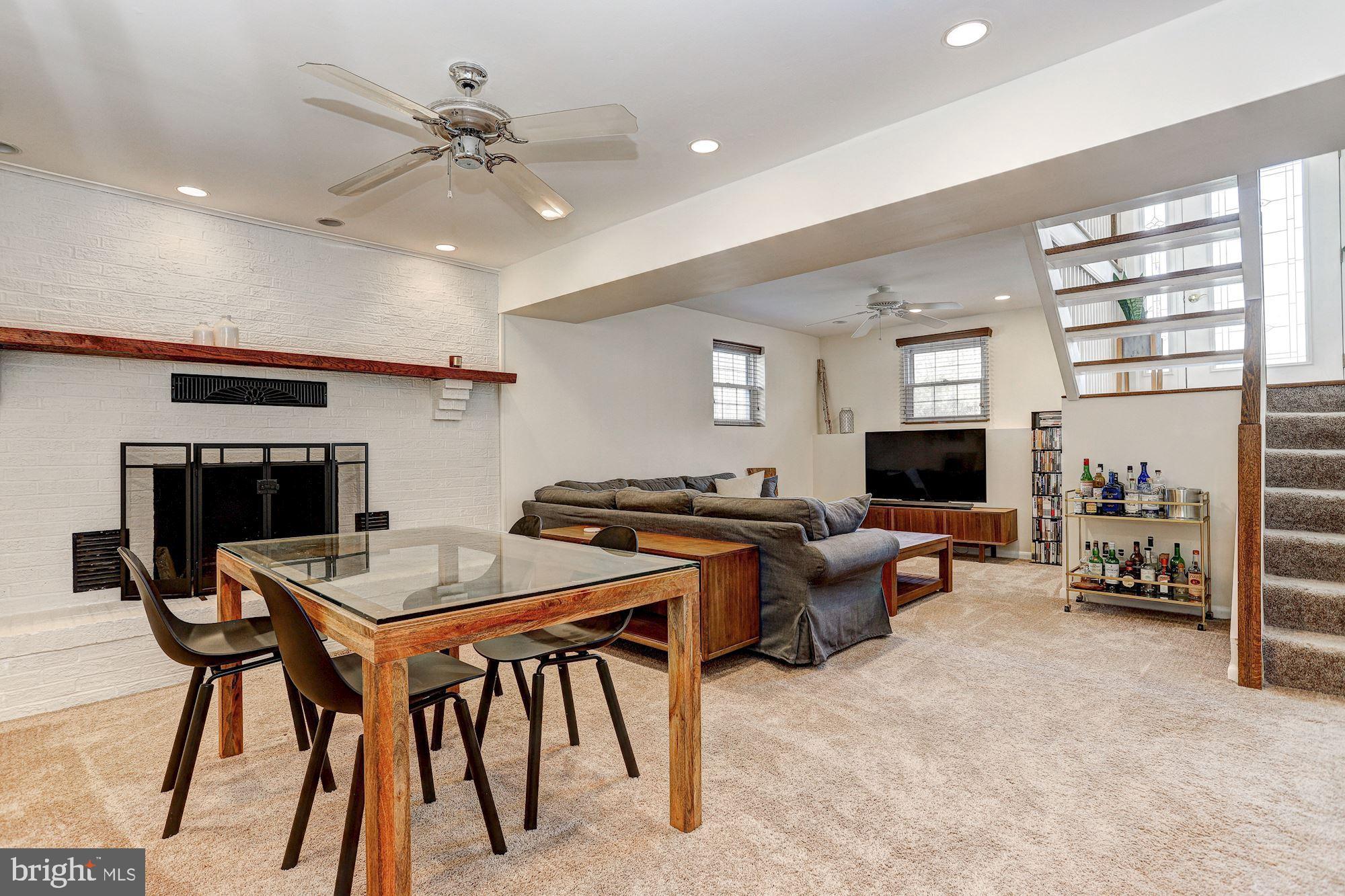 1541 Morgan Road Davidsonville, MD 21035 - Photo 14 of 31 Family Room