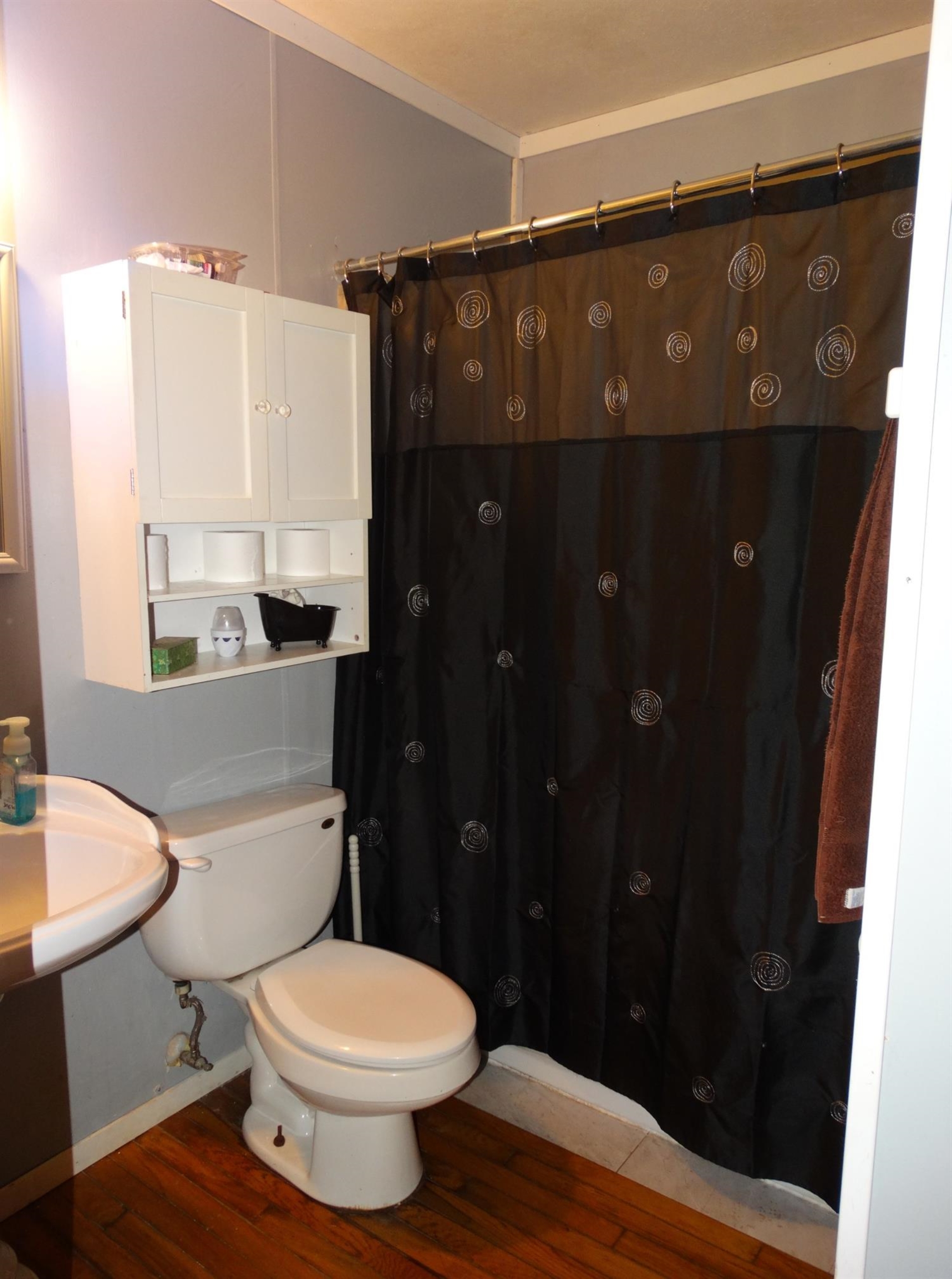 428 Newcastle Road Valparaiso, IN 46385 - Photo 8 of 10 1900x2552