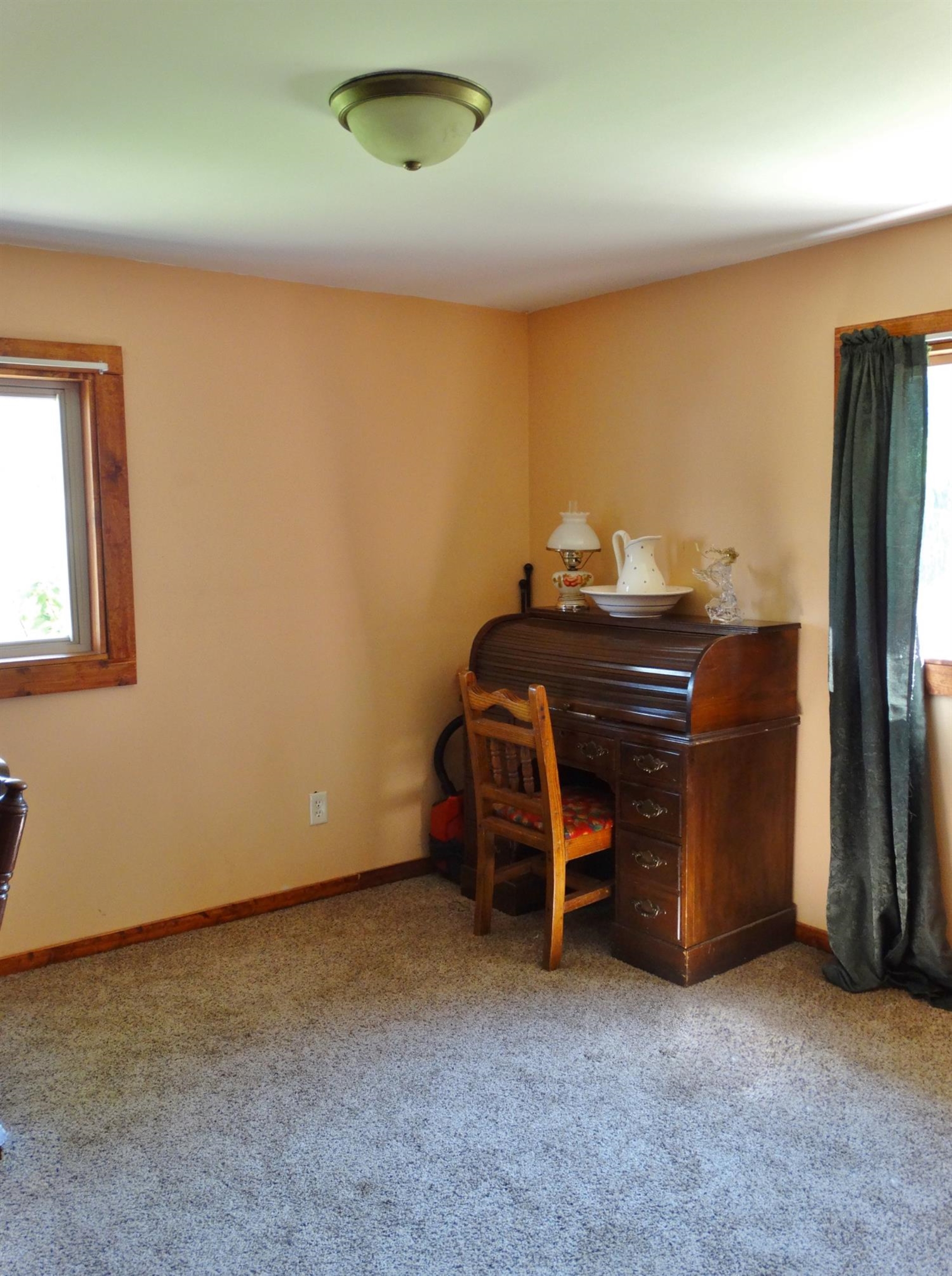 428 Newcastle Road Valparaiso, IN 46385 - Photo 10 of 10 1900x2546