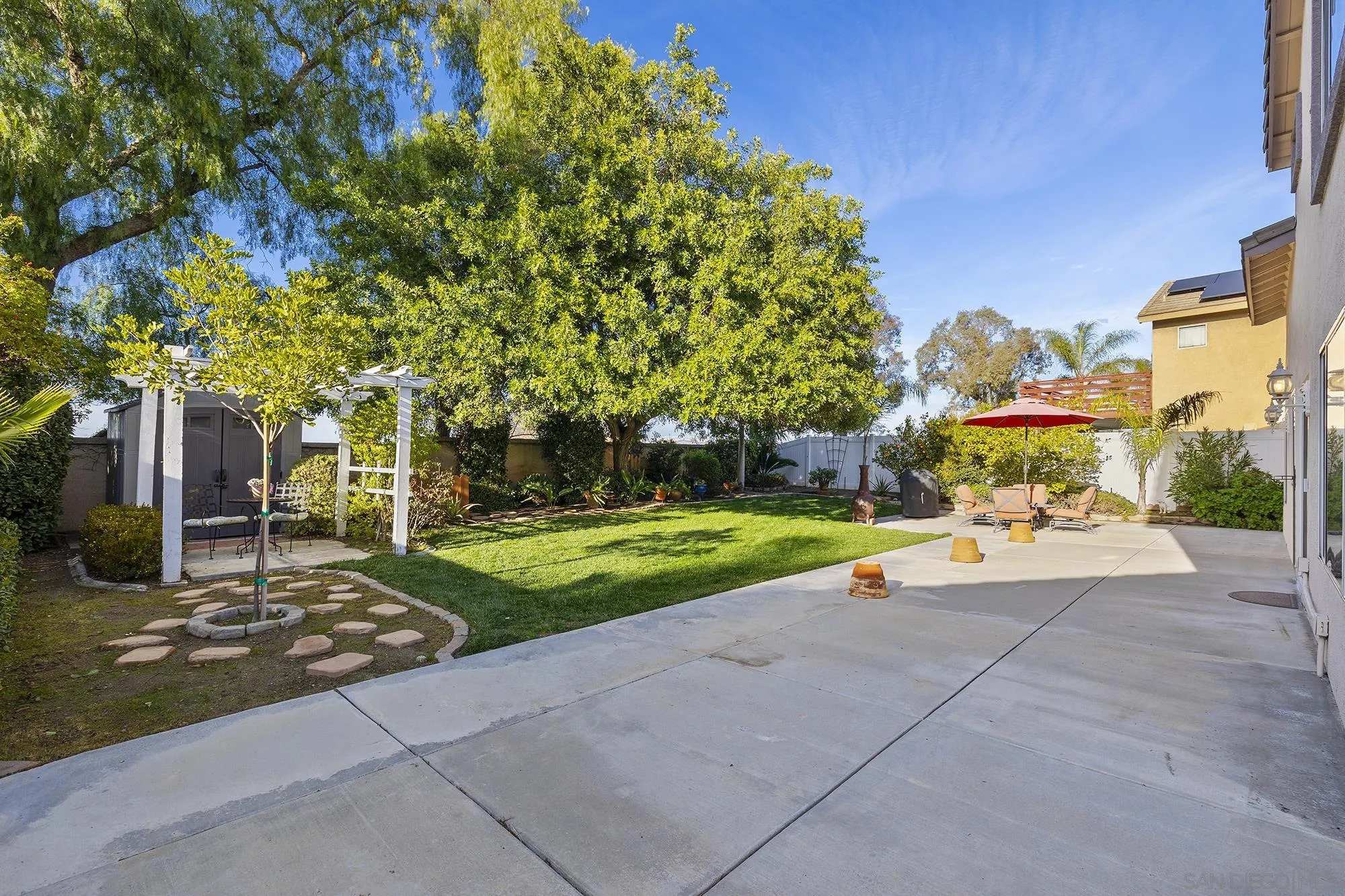 31450 Corte Rimola Temecula, CA 92592 - Photo 22 of 31 a view of a house with entertaining space