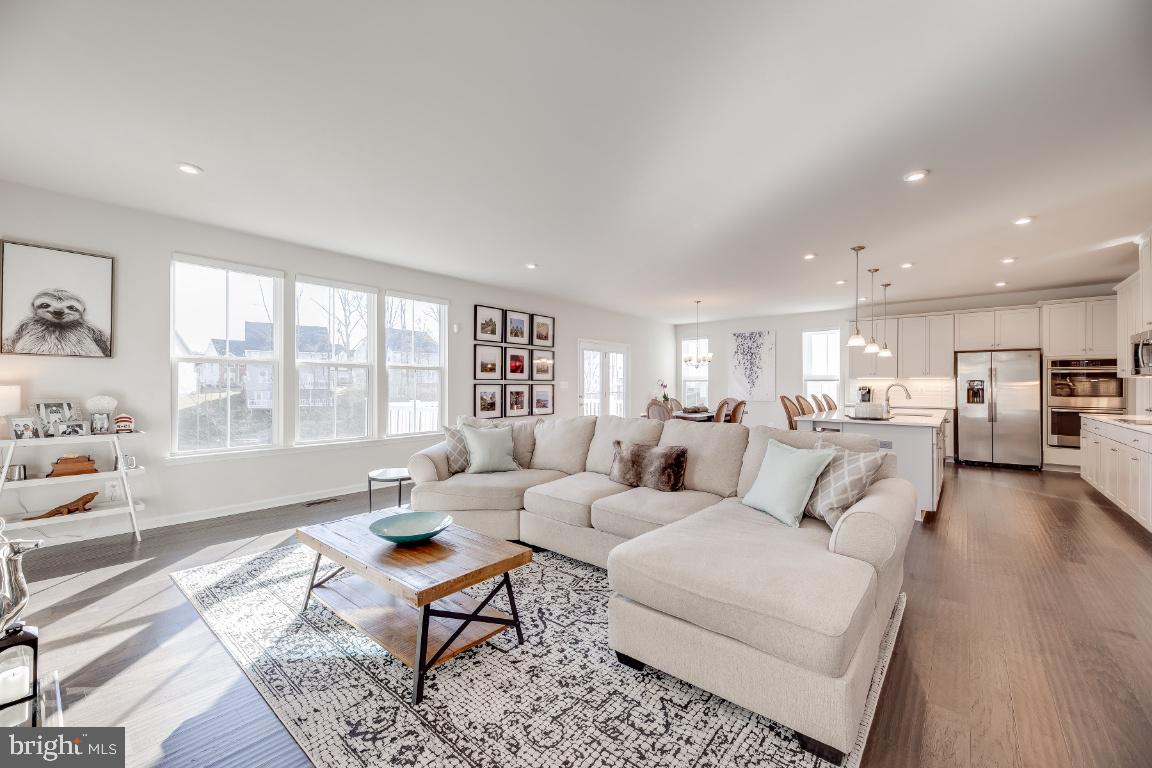 4577 Cotswold Manor Loop Woodbridge, VA 22192 - Photo 11 of 64