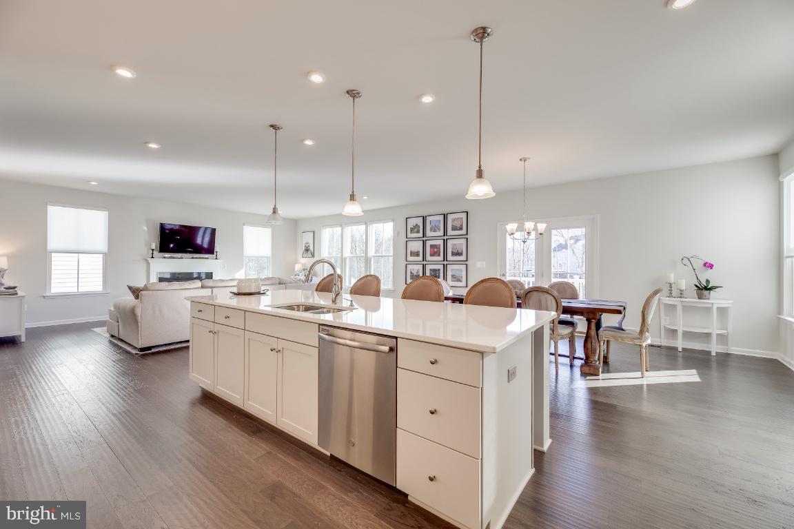 4577 Cotswold Manor Loop Woodbridge, VA 22192 - Photo 17 of 64