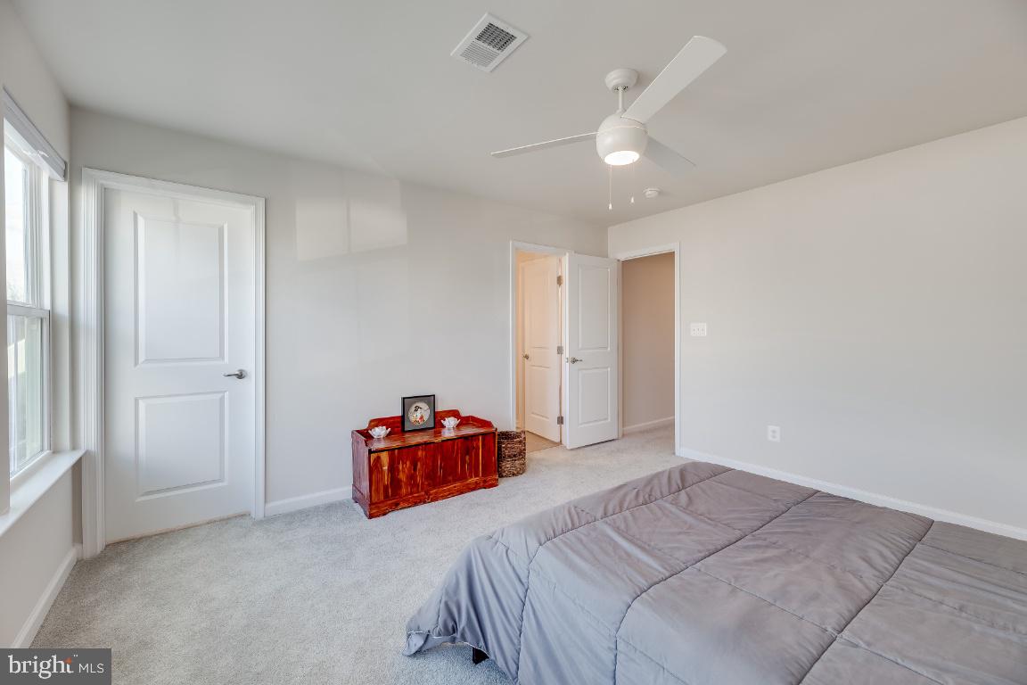 4577 Cotswold Manor Loop Woodbridge, VA 22192 - Photo 36 of 64