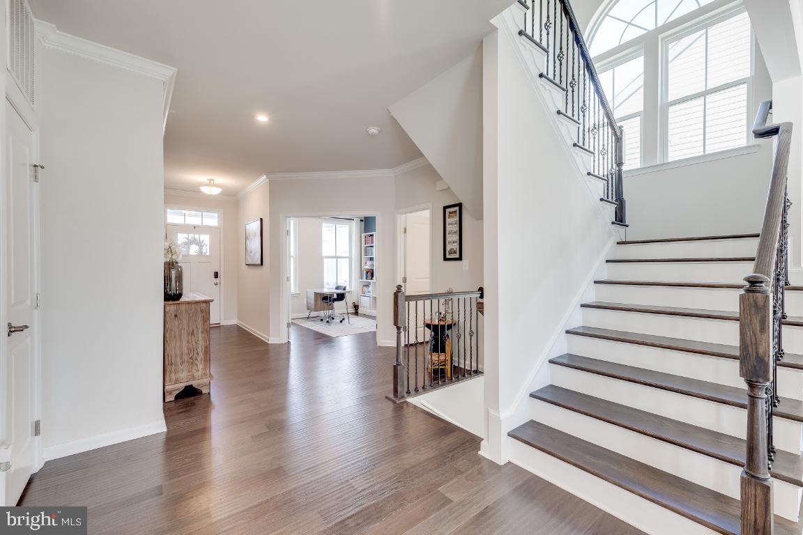 4577 Cotswold Manor Loop Woodbridge, VA 22192 - Photo 6 of 64