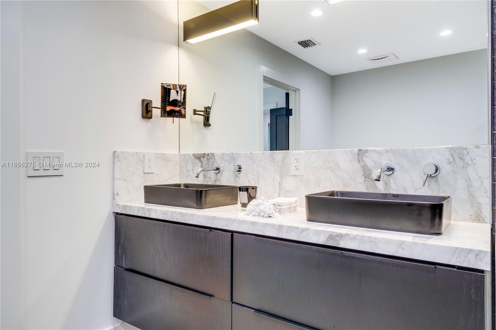 2342 Southwest 25th Terrace Miami, FL 33133 - Photo 23 of 47