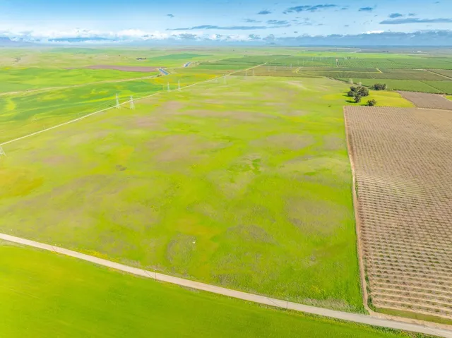 a view of an ocean from a bathroom