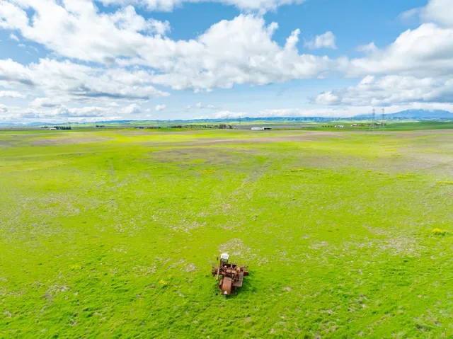 a view of an ocean an ocean view