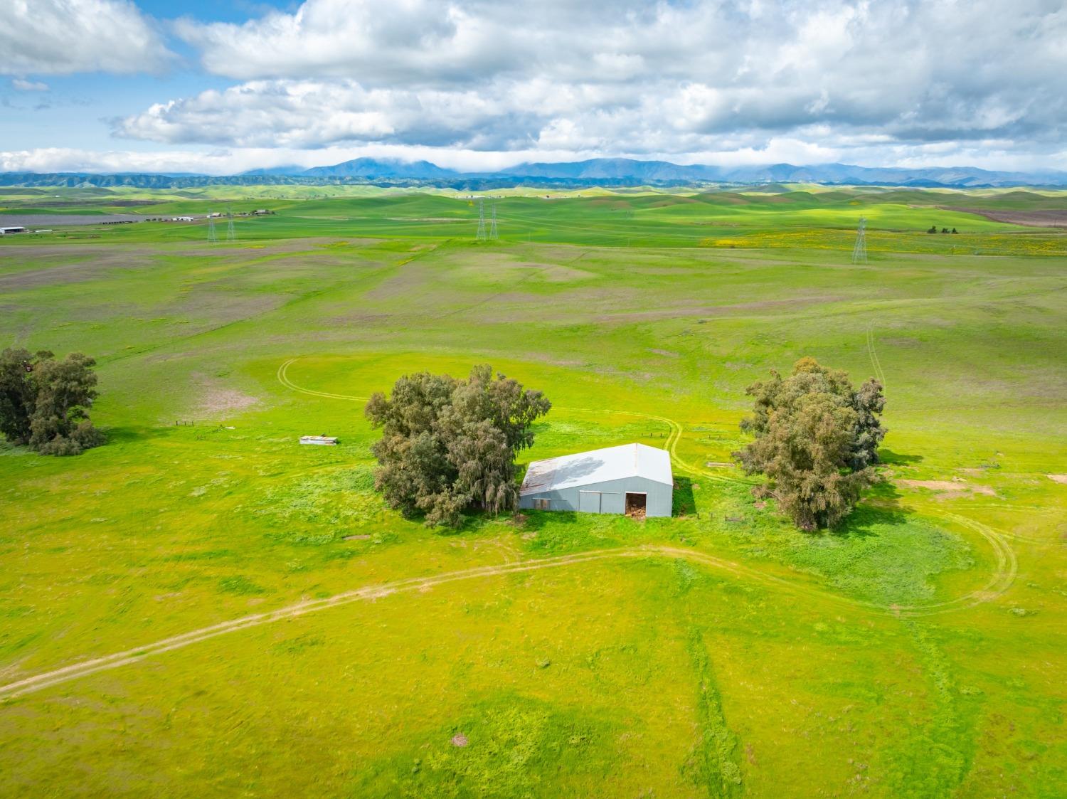 0 County Road 48 Willows, CA 95988 - Photo 48 of 53 a view of an ocean from a balcony