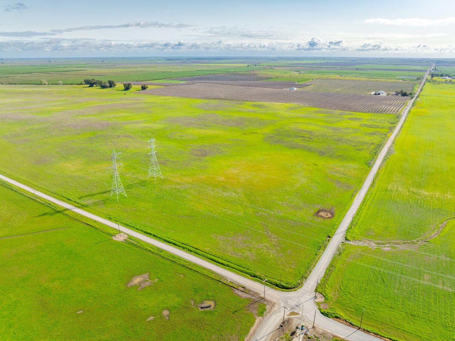 0 County Road 48 Willows, CA 95988 - Photo 6 of 53 a view of an outdoor space and swimming pool