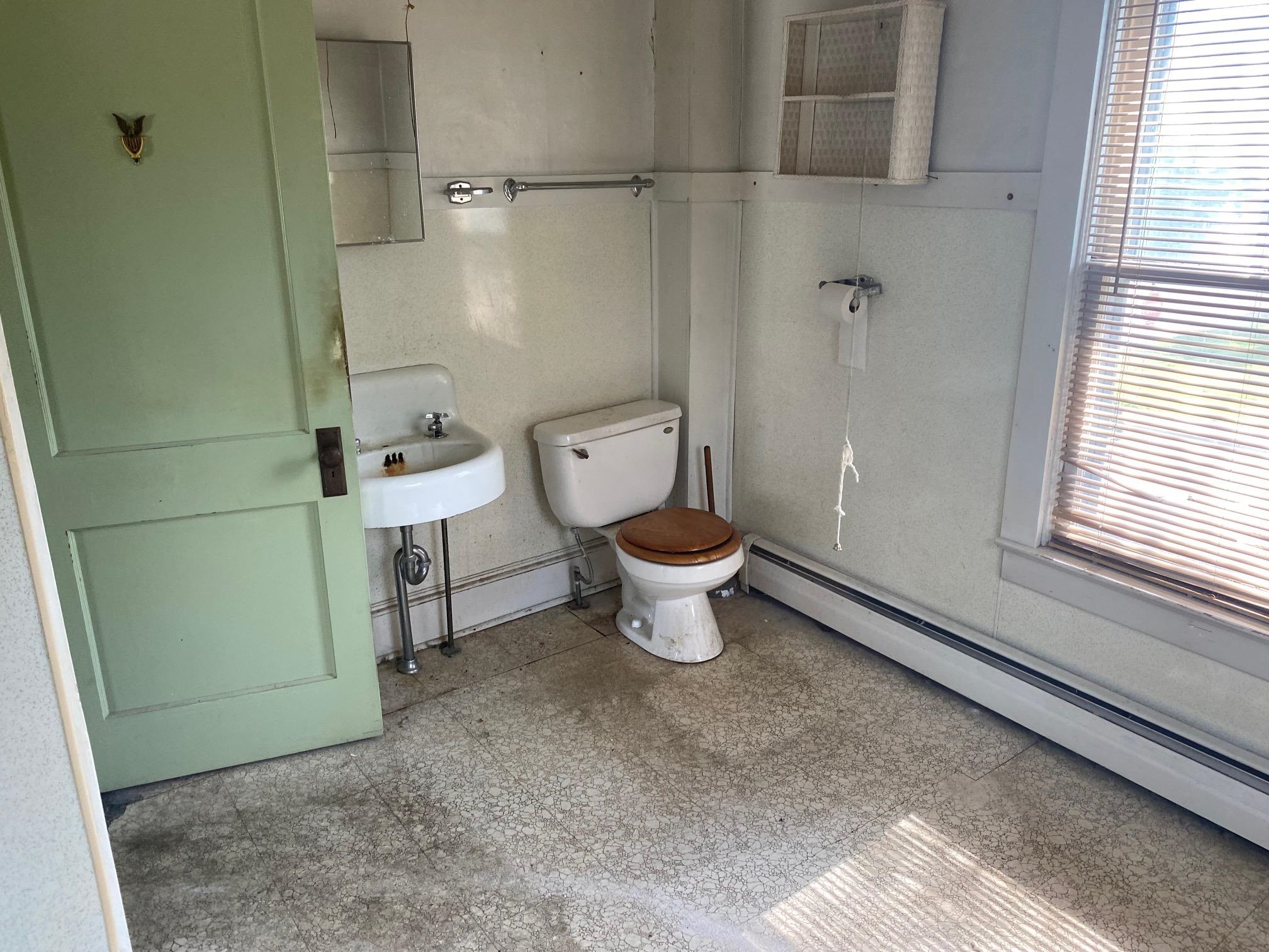 300 Elm Street Bennington, VT 05201 - Photo 3 of 11 Gallery Image 3