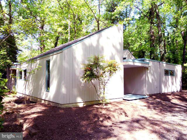 2659 Ogleton Road Annapolis, MD 21403 - Photo 19 of 22 Front left
