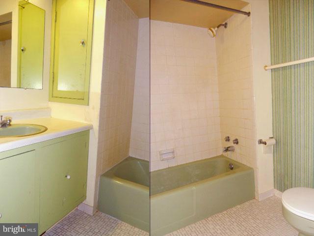 2659 Ogleton Road Annapolis, MD 21403 - Photo 6 of 22 Master bath