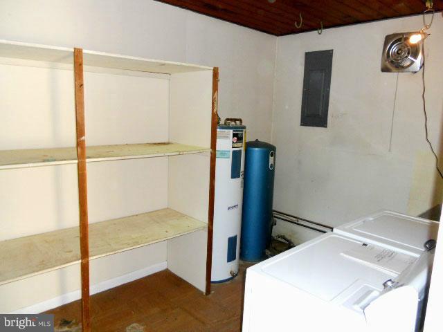 2659 Ogleton Road Annapolis, MD 21403 - Photo 7 of 22 Laundry room