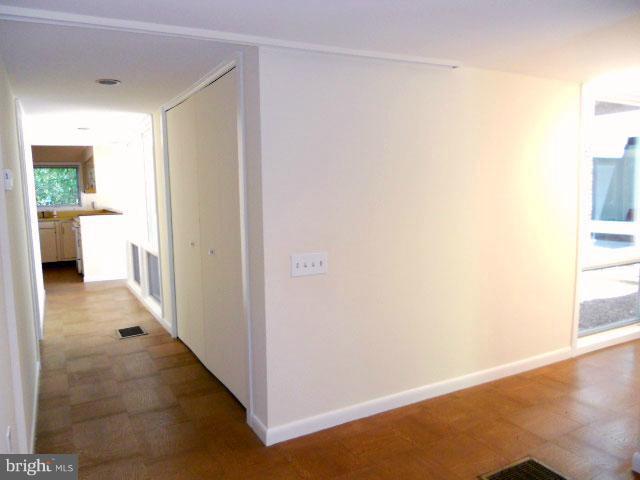 2659 Ogleton Road Annapolis, MD 21403 - Photo 8 of 22 Looking from foyer toward kitchen